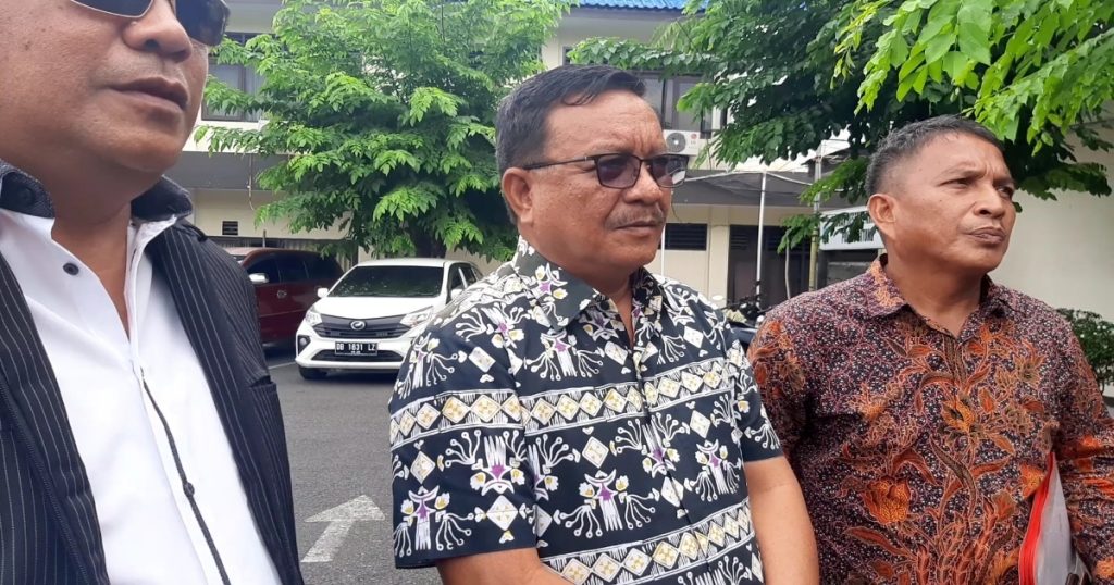 BREAKING NEWS: Penyidik Gakkumdu Periksa Maurits Mantiri