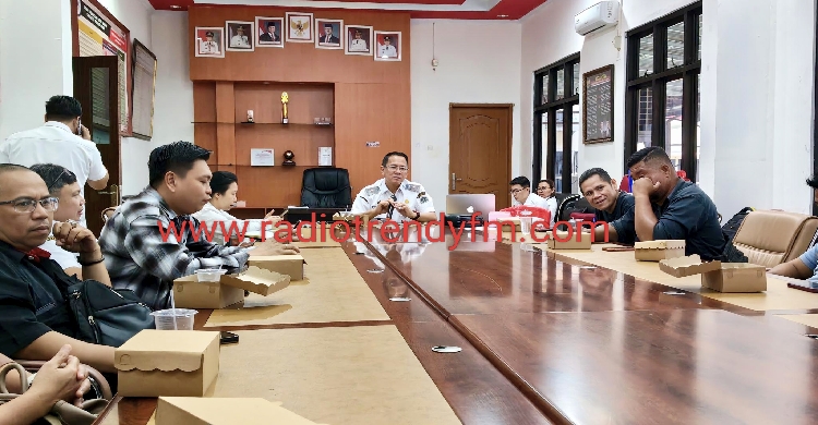 Drs. Jackson Ruaw,M.Si Hadirkan “Gerakan Peduli Berita Setwan” Melalui Apk “Torang Minut”